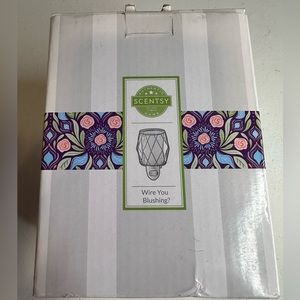 New scentsy wall warmer